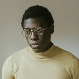 Phoenix Baker avatar